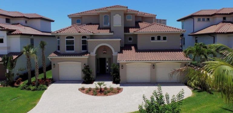 5 Questions to Ask When Deciding What to Do with Your House After Downsizing