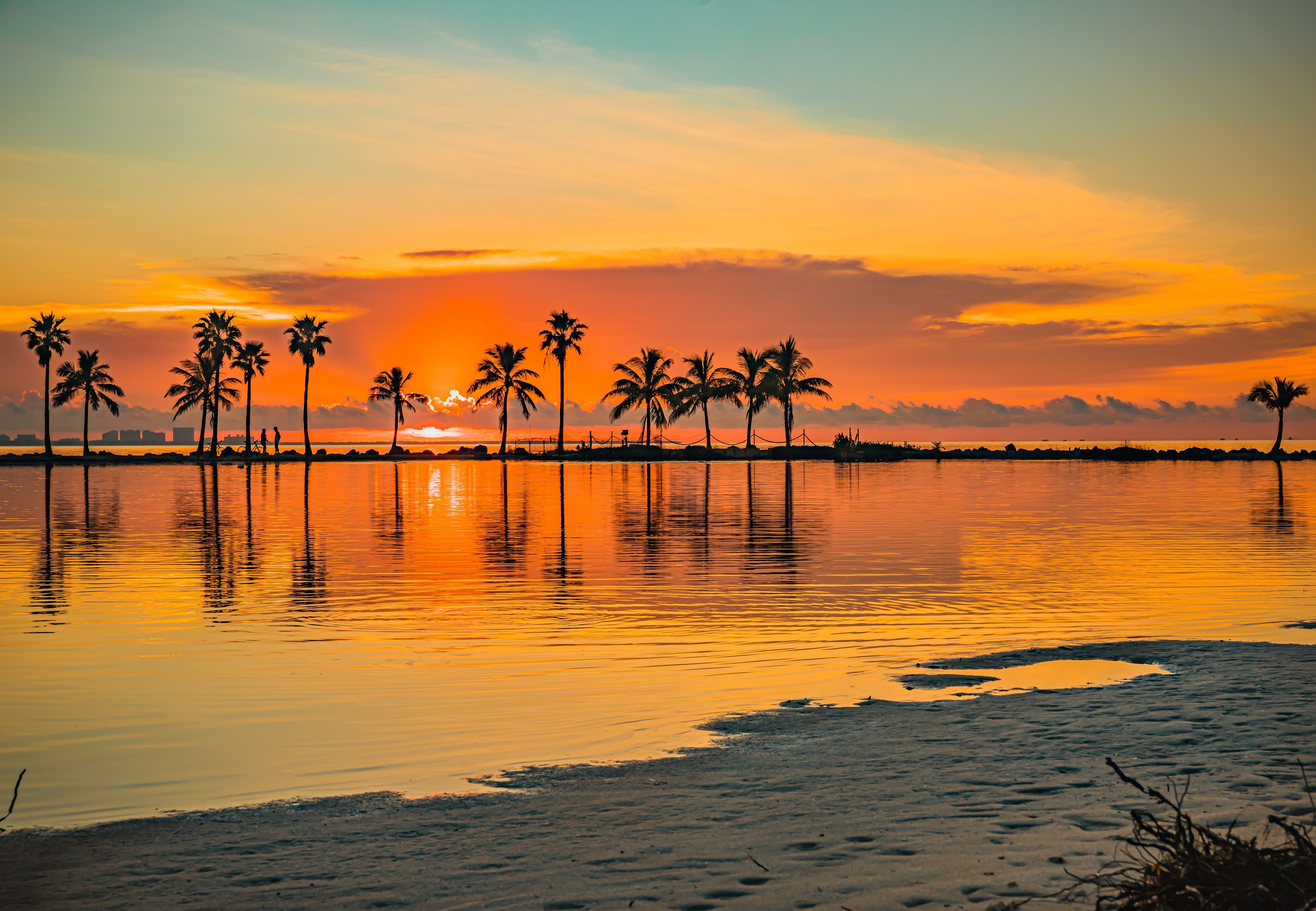 24 Hours in St. Petersburg | Things To-Do & Sights to See